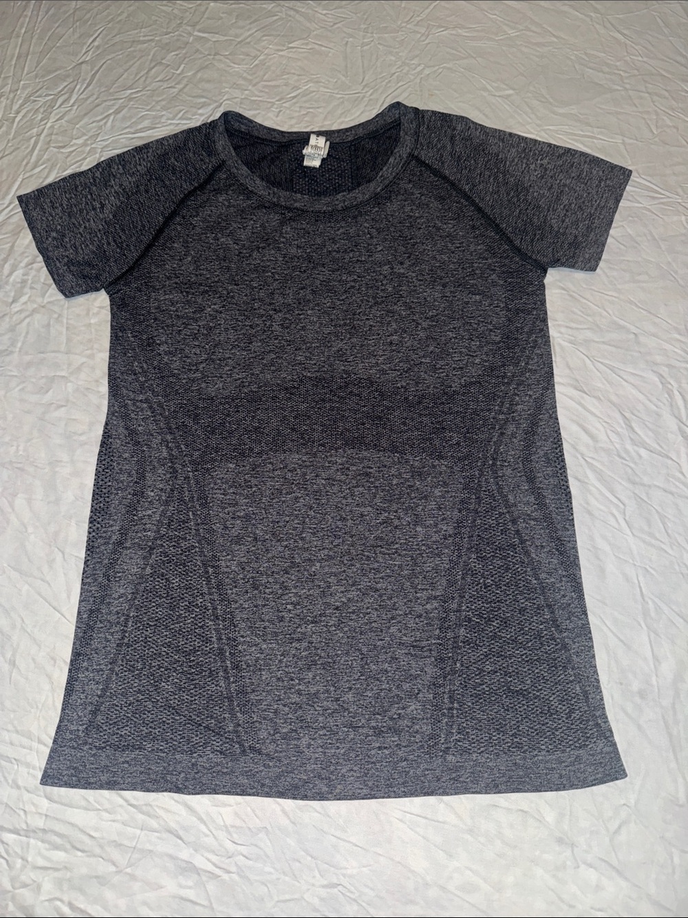Athleta Momentum Seamless Short Sleeve Tee Gray Size Small